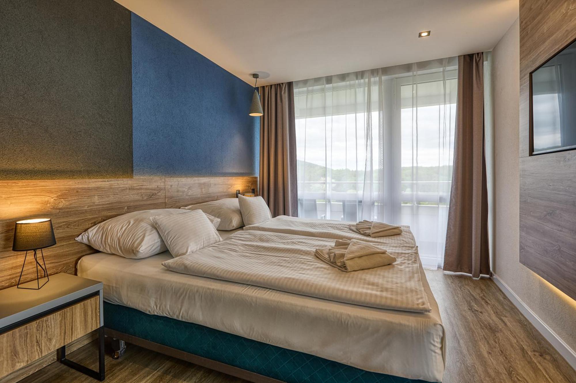 Hotel Szieszta Sopron Exterior photo